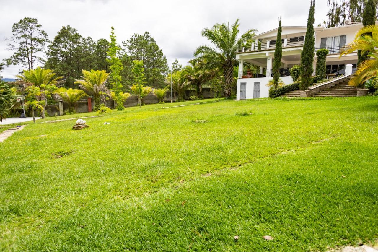 Hotel Cocoview, Bar & Restaurante Valle de Ángeles Dış mekan fotoğraf