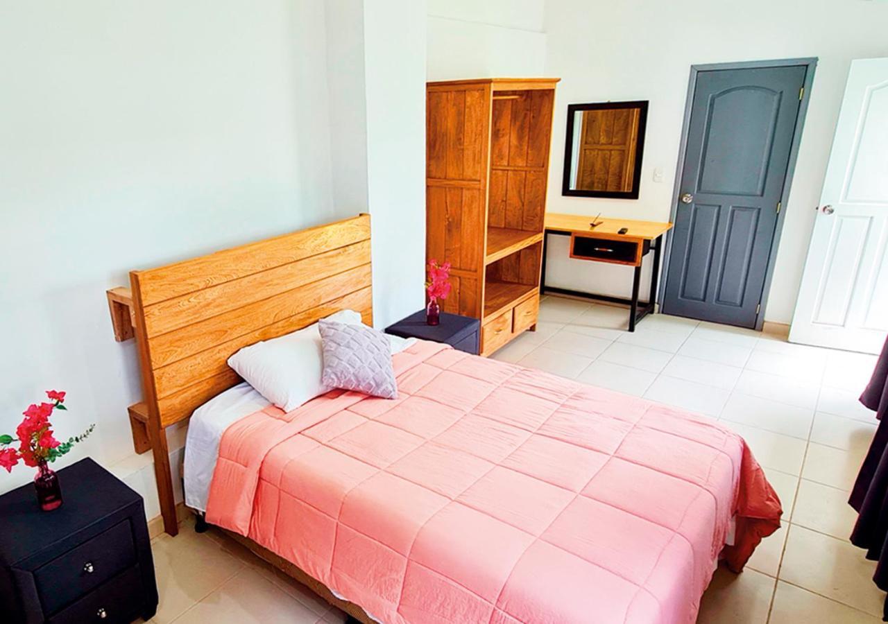 Hotel Cocoview, Bar & Restaurante Valle de Ángeles Dış mekan fotoğraf